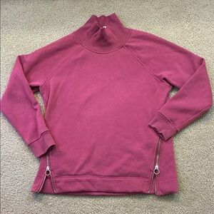 Athleta Cozy Karma Mock Neck Sweatshirt size small like new